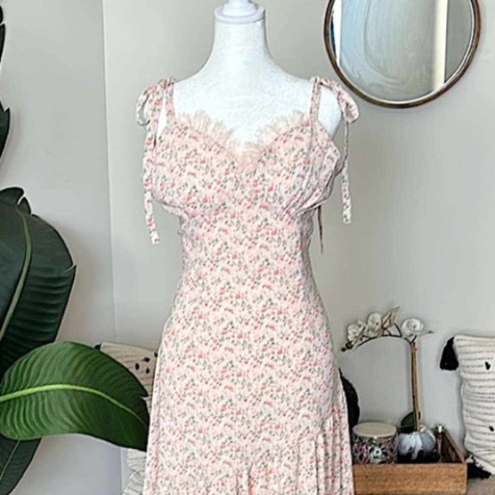 🌷NWOT Tie Shoulder Floral Maxi Dress Sz L🌷 - Picture 3 of 9
